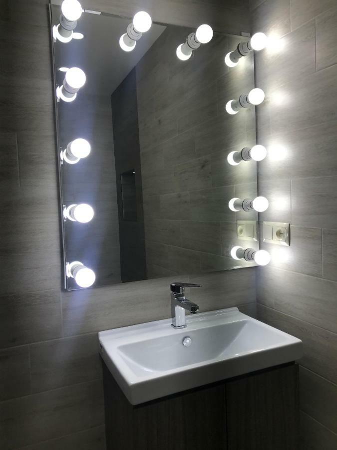 Luxury 4-Bedroom Apartment In The Center Tbilisi Luaran gambar