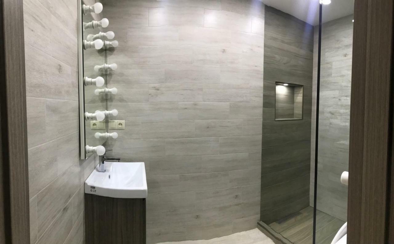Luxury 4-Bedroom Apartment In The Center Tbilisi Luaran gambar