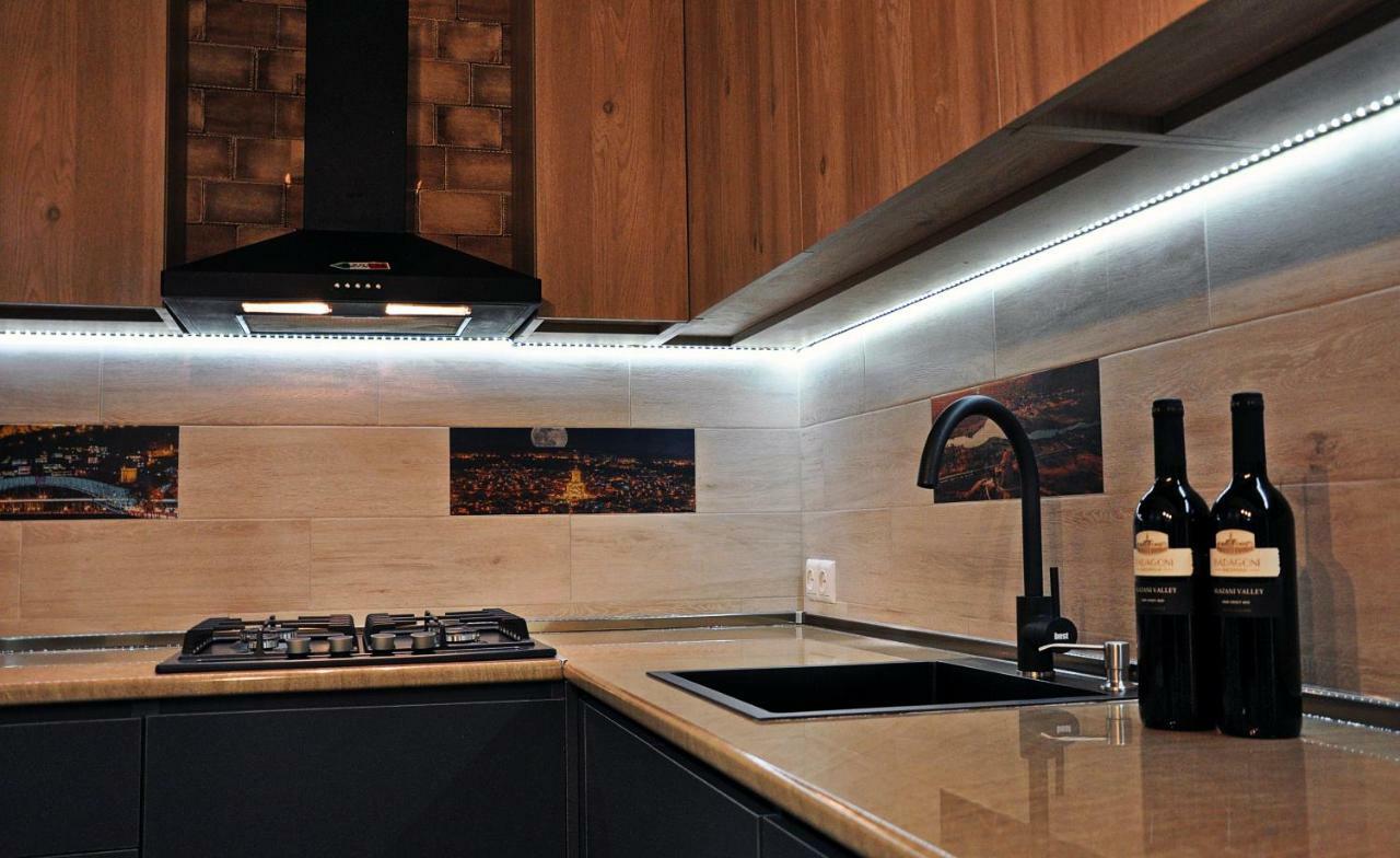 Luxury 4-Bedroom Apartment In The Center Tbilisi Luaran gambar