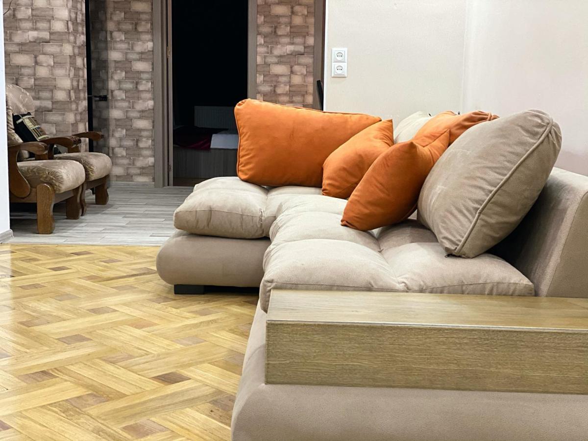 Luxury 4-Bedroom Apartment In The Center Tbilisi Luaran gambar